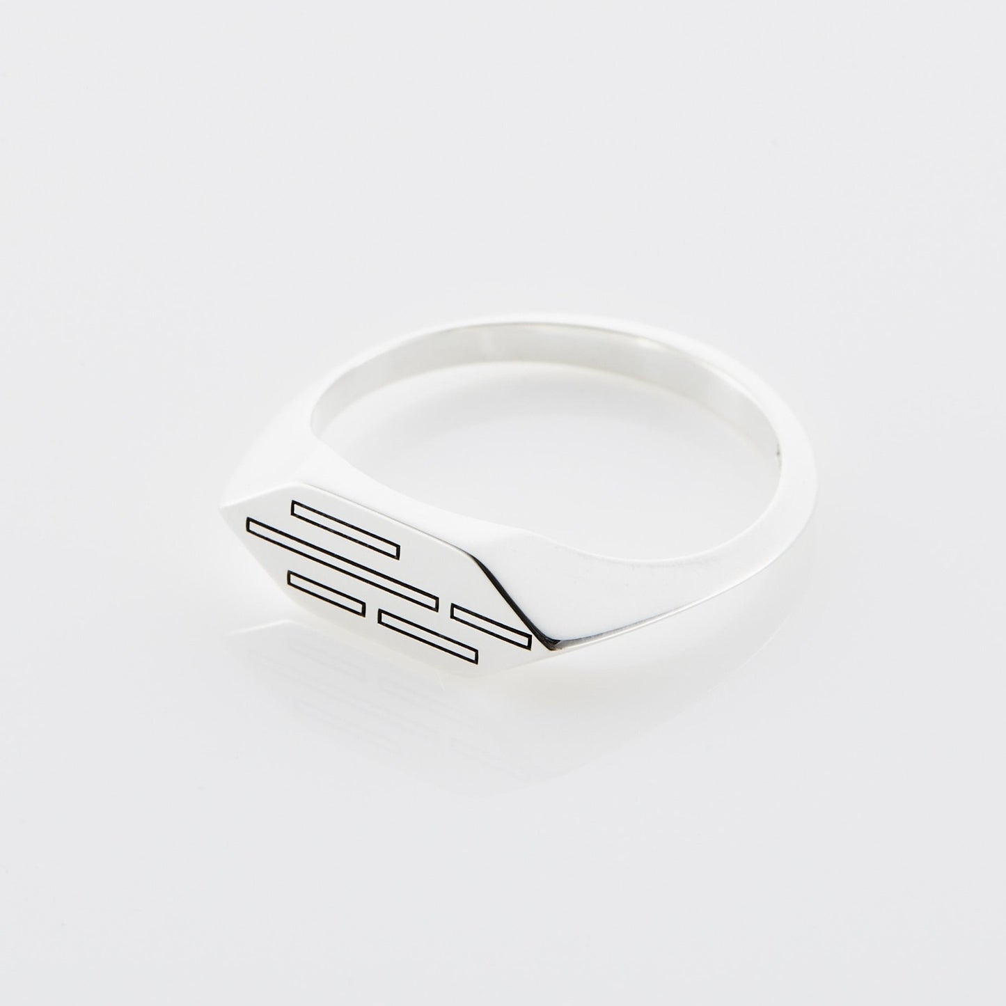 vault ring 002