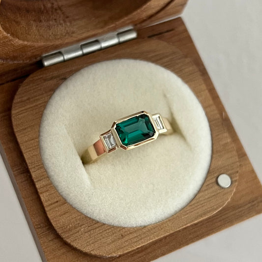 trio ring